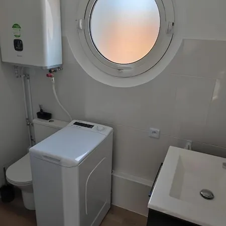 Appartement Cosy Vue A Deux Pas Du Port Santa Lucia - Raphael *